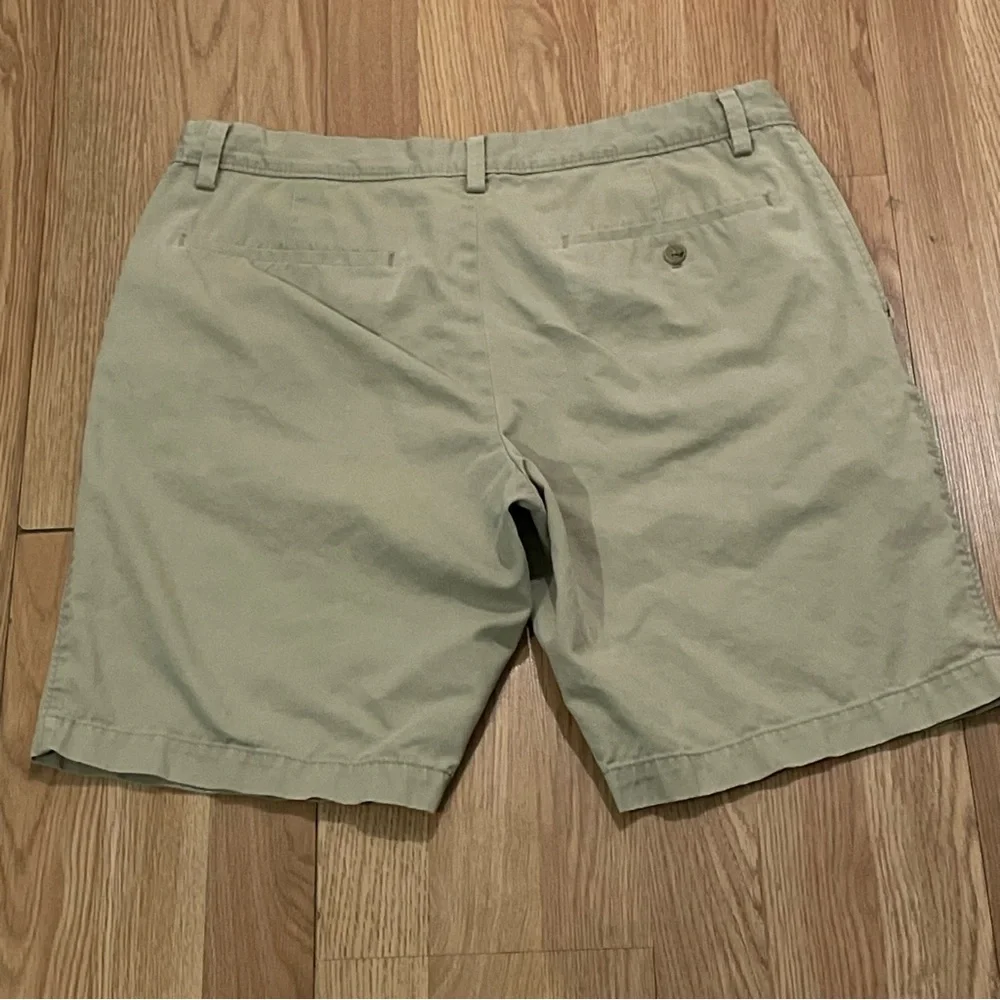 Banana Republic Men’s 33 (34x9) Aiden Chino Shorts Beige Flat Front Mid Rise